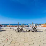Diamond Family Heated Pool