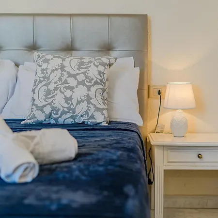 Diamond Family Heated Pool Apartment